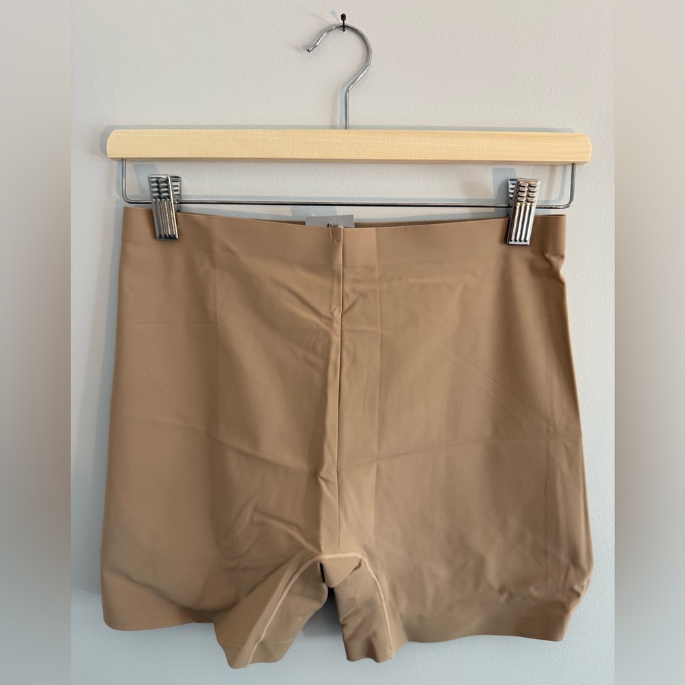 Seamless Shape-wear Shorts